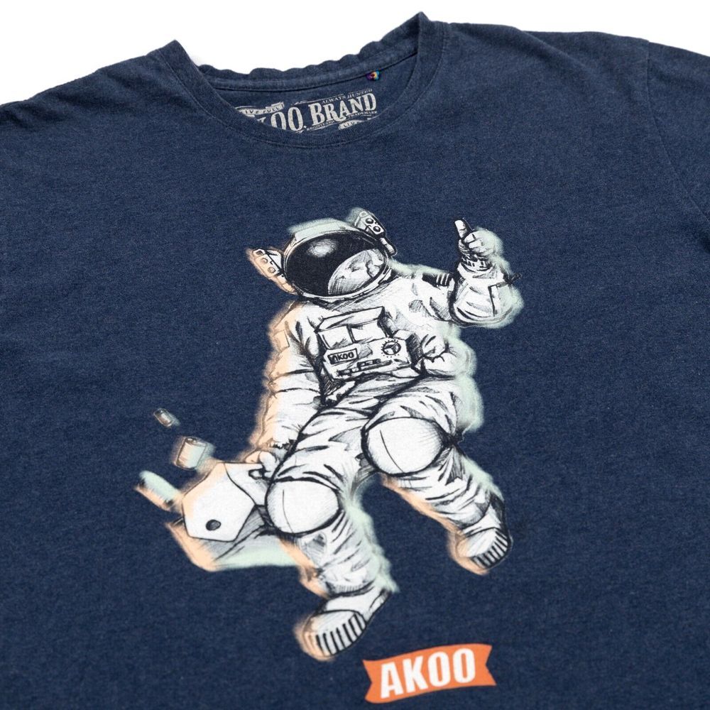 AKOO Short Sleeve Astronaut Graphic T-Shirt Men's Navy Logo Medium EUC